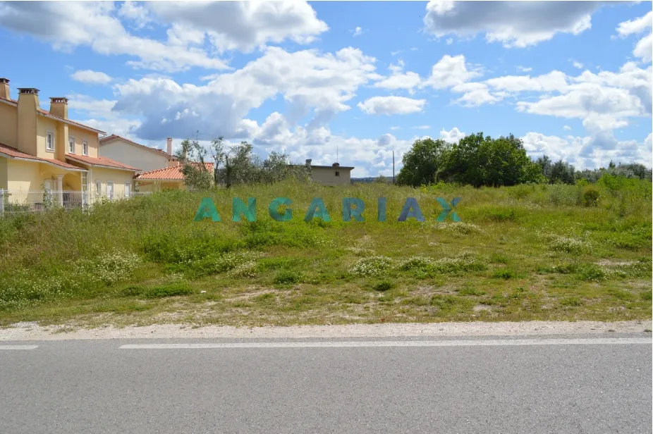 Ver detalhes: Venda Terreno Urbano T0