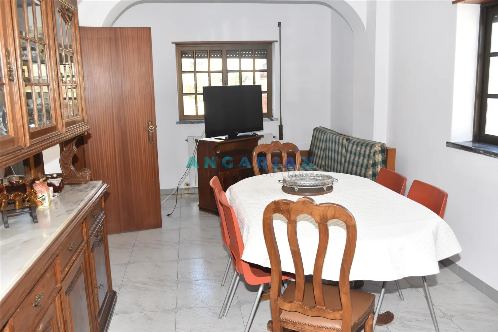 Ver detalhes: Venda Moradia > T6