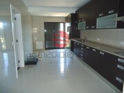 Ver detalhes: Venda Moradia T3