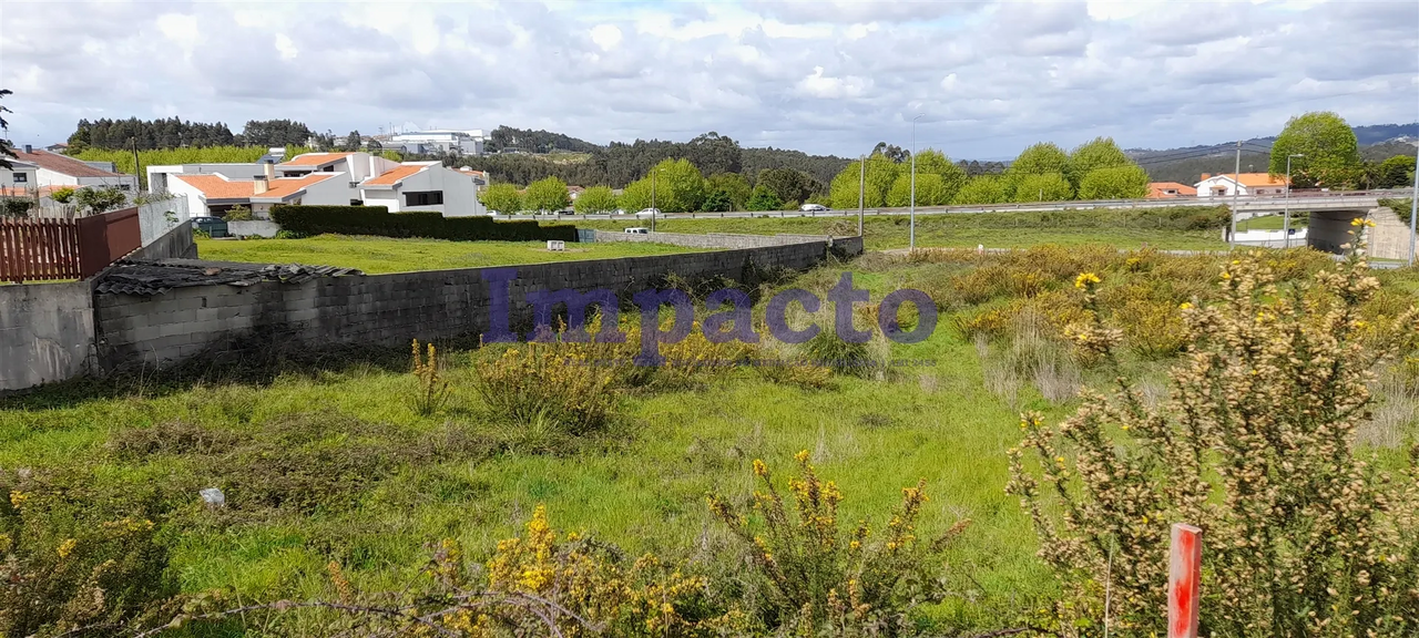 Ver detalhes: Venda Terreno Urbano