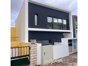 Ver detalhes: Venda Moradia > T6