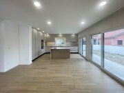 Ver detalhes: Venda Moradia T3