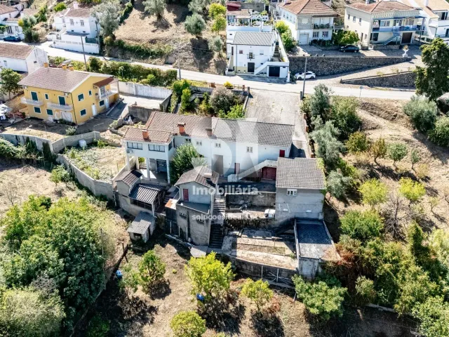 Ver detalhes: Venda Moradia T6