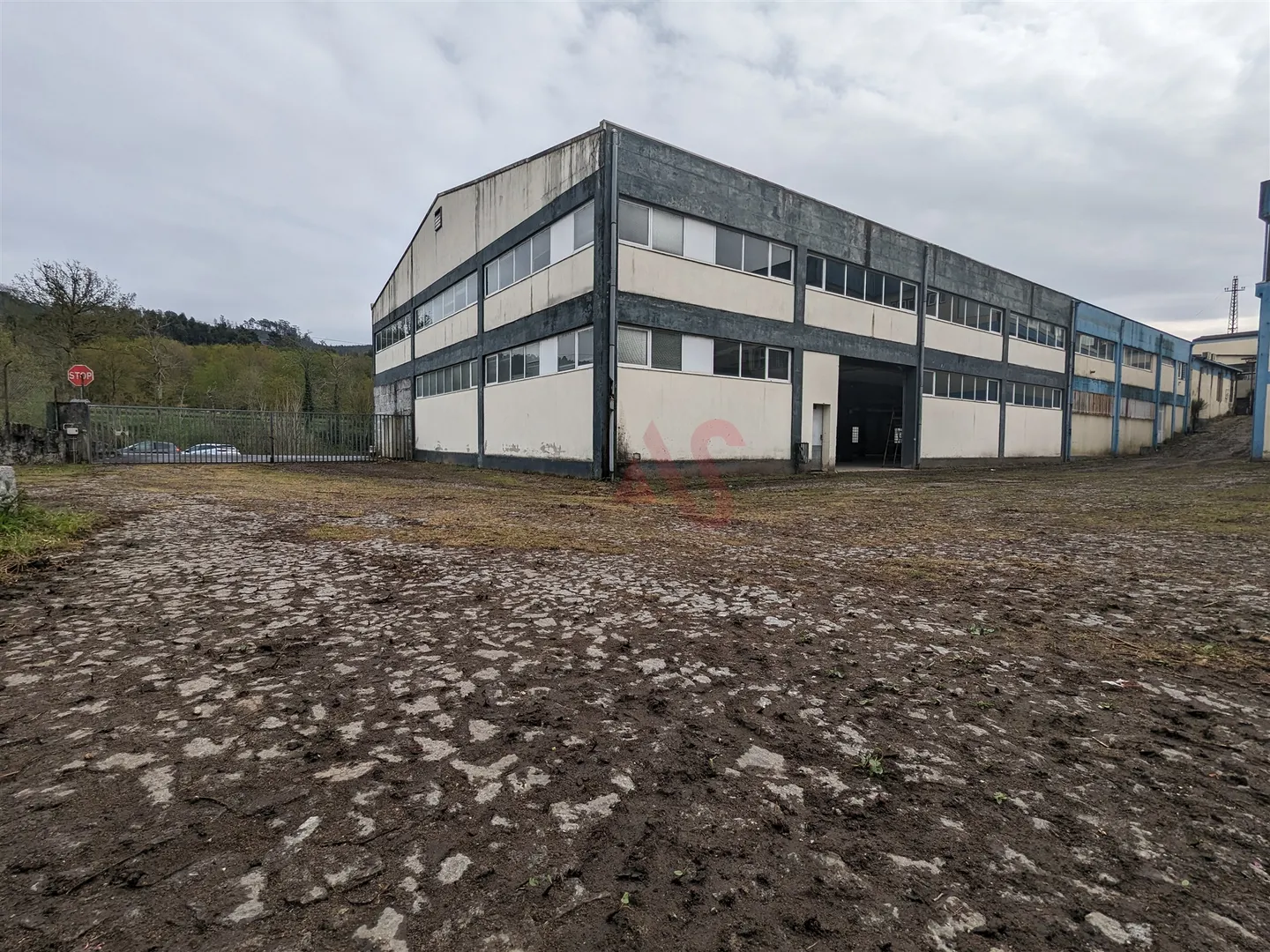 Ver detalhes: Arrendamento Ind�stria T0